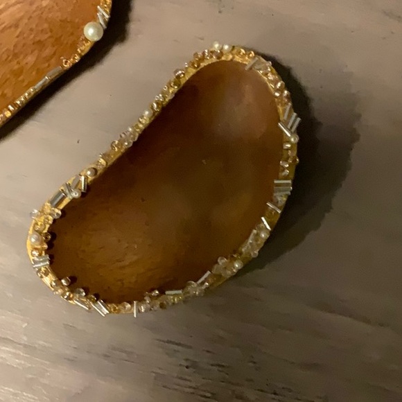 Elegant Brown and Gold Decorative Bowls - Picture 4 of 6